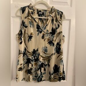DKNY Floral Pleated Sleeveless Blouse - Cream and Navy. Size XL $10